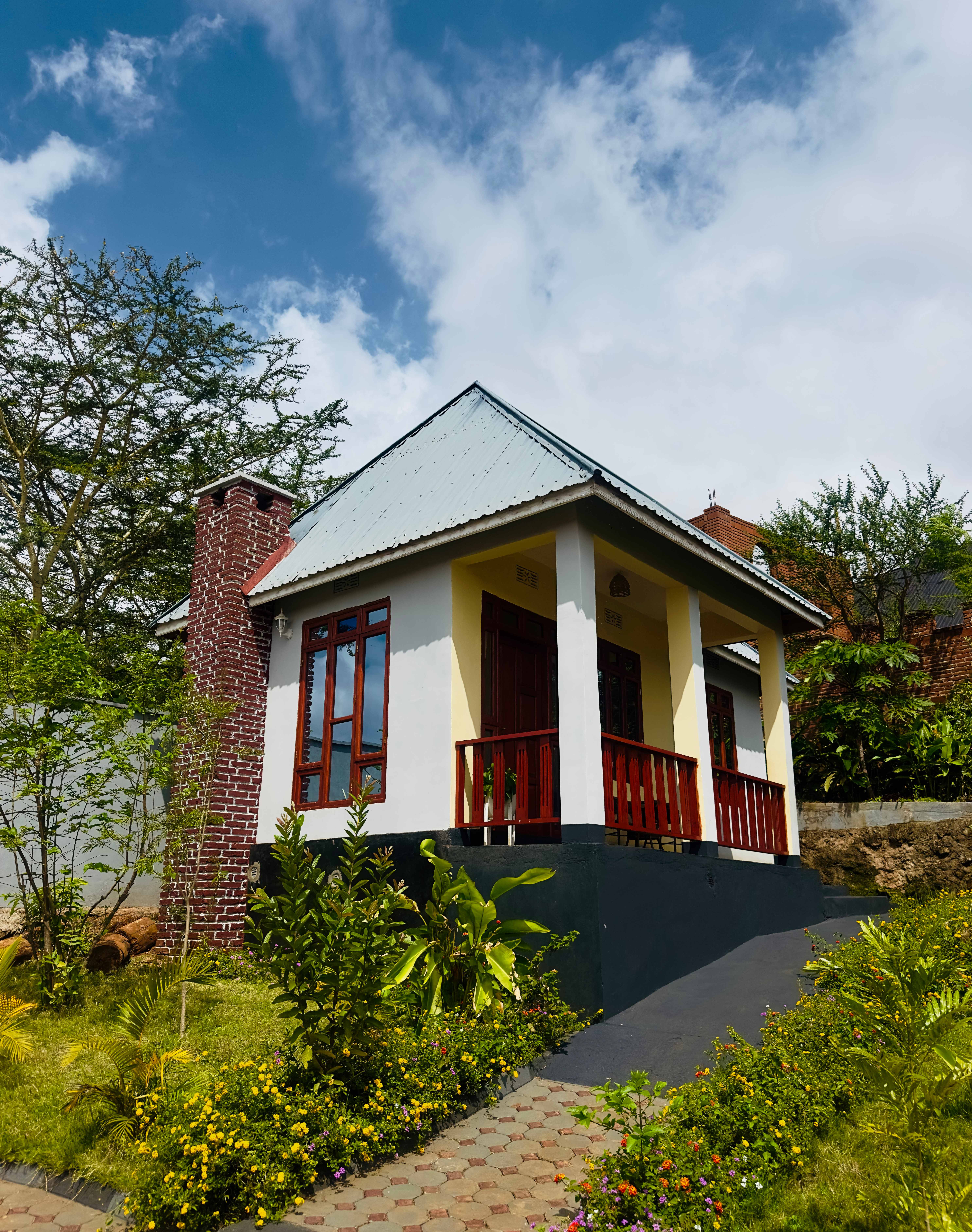 Helen's Home Lodge cottage with garden